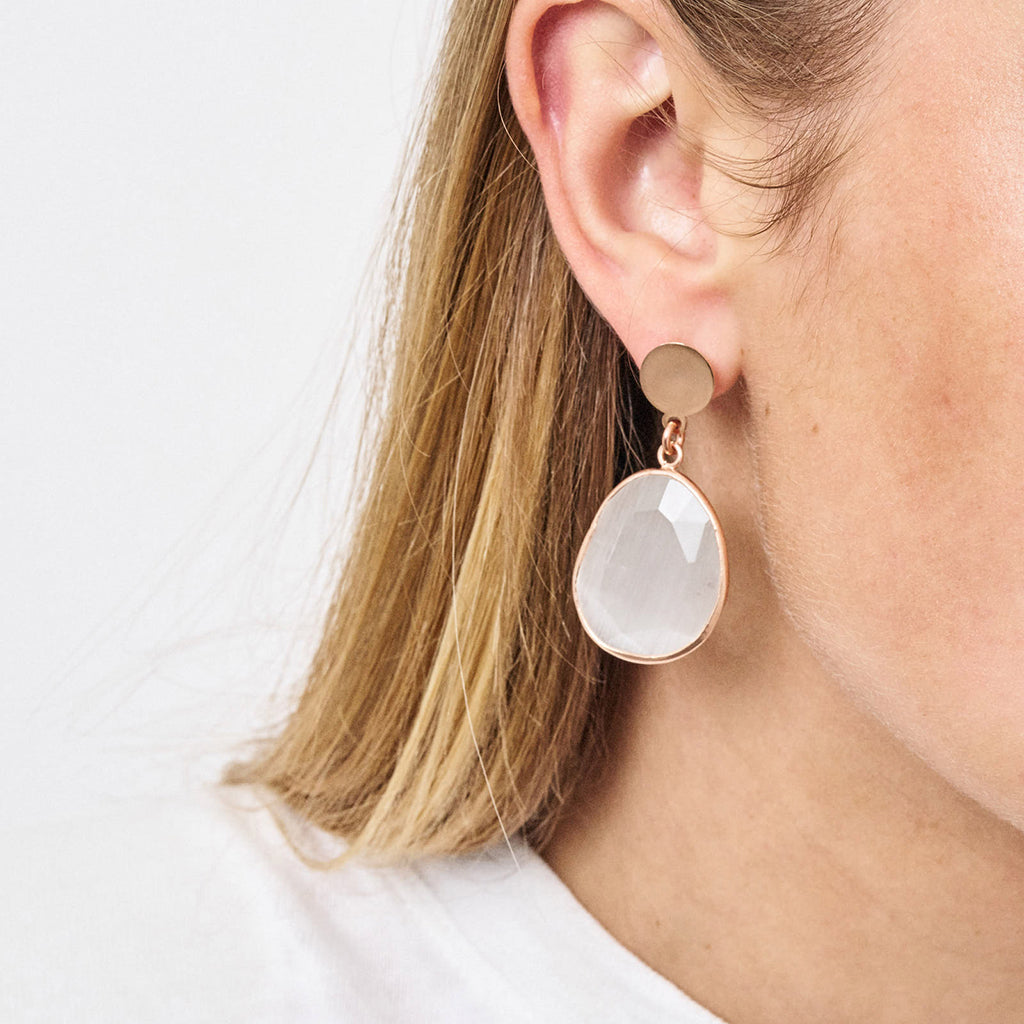 SHELLY OHRRINGE GRAU