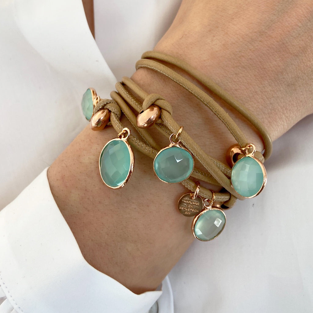 BEVEN LEDERARMBAND blauer Chalzedon muskat