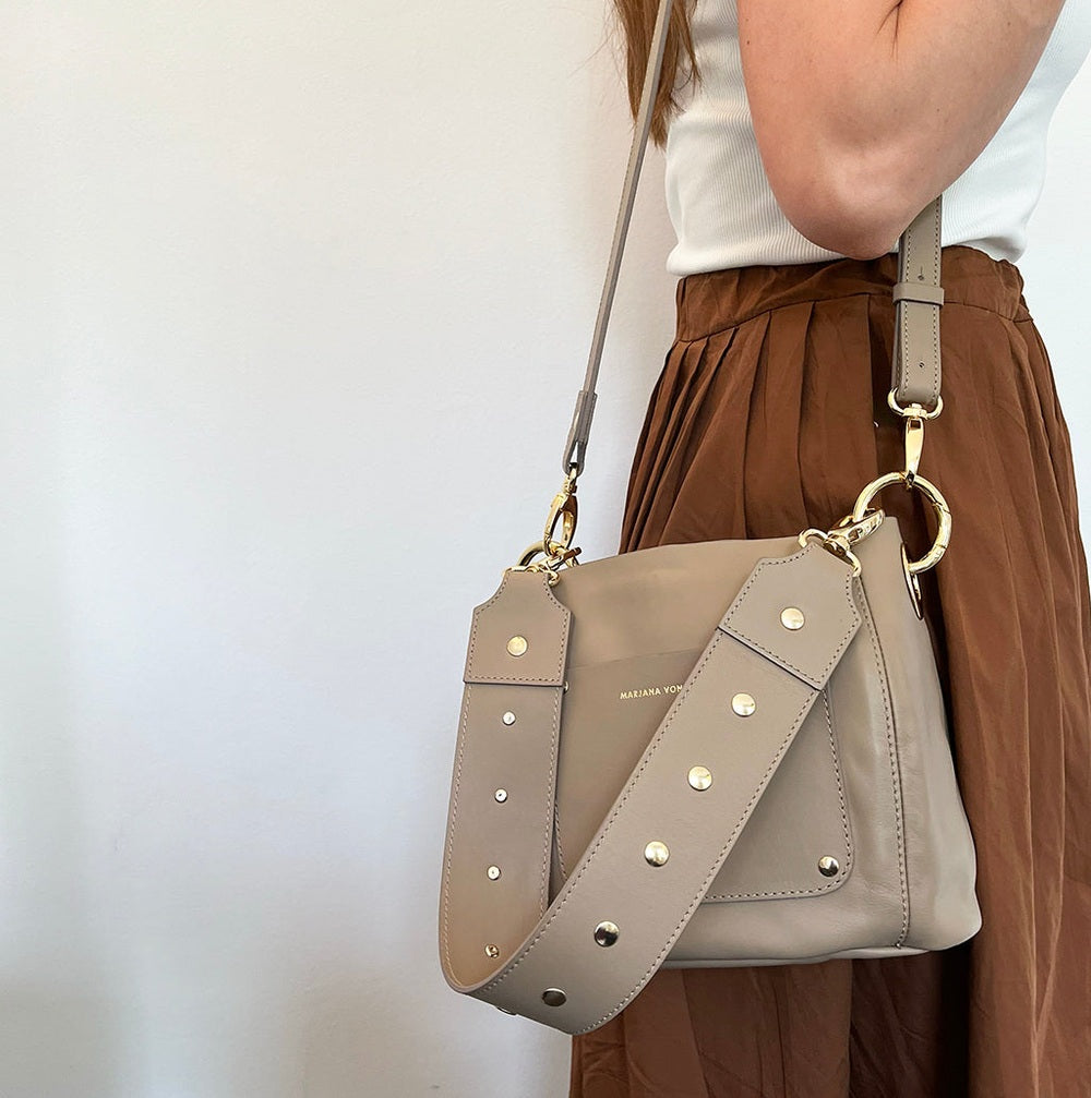 BUCKY TASCHE SMALL TAUPE